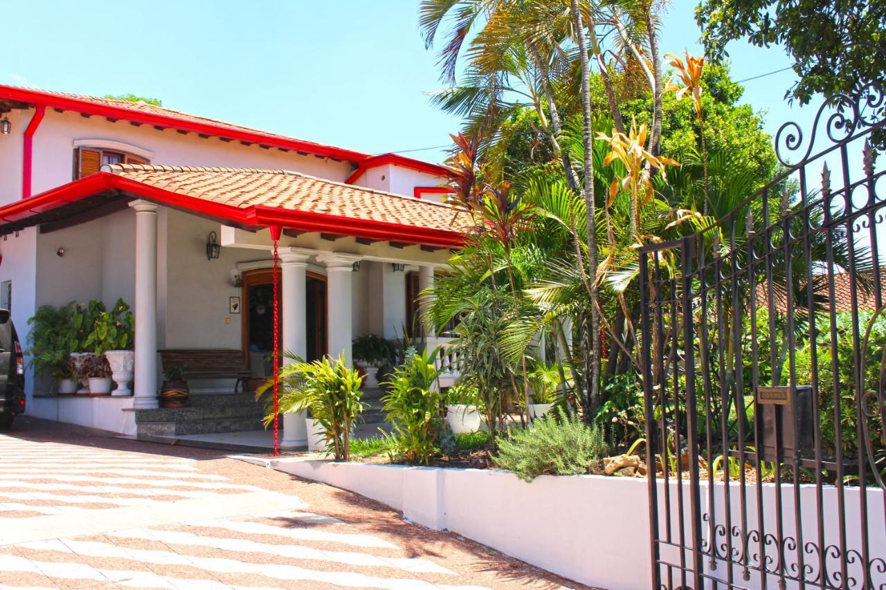 Ross Char Hotel Assunção Exterior foto